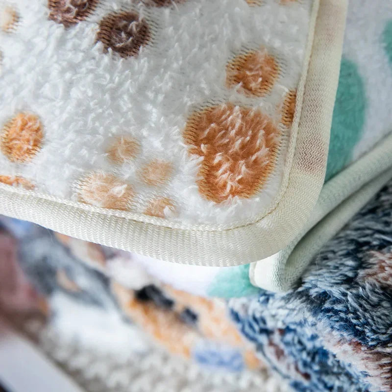 SnugglePet™ Weiche, flauschige Hunde- und Katzendecke