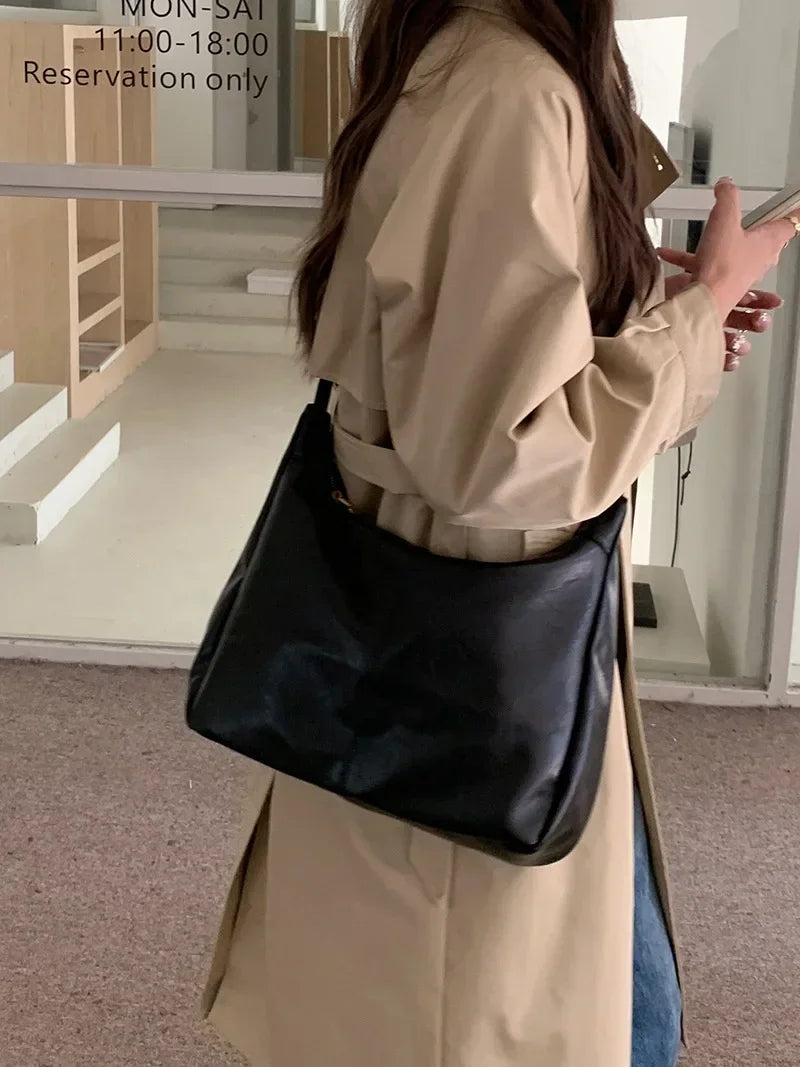 Women’s Soft PU Leather Tote – Foldable Slouchy Crossbody Handbag with Zipper