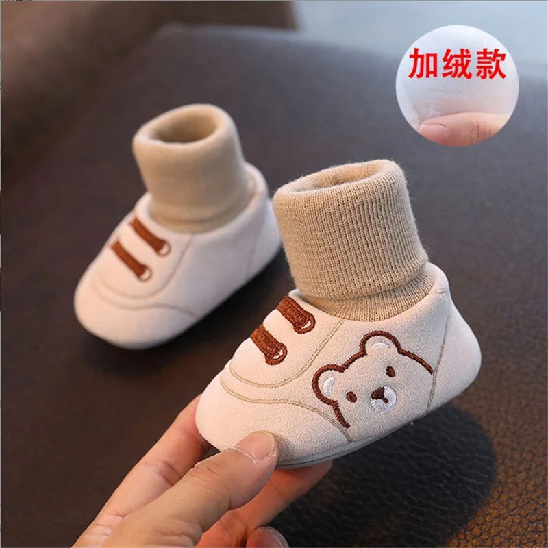 CuddleFeet™ Babyschuhe mit Cartoon-Motiven