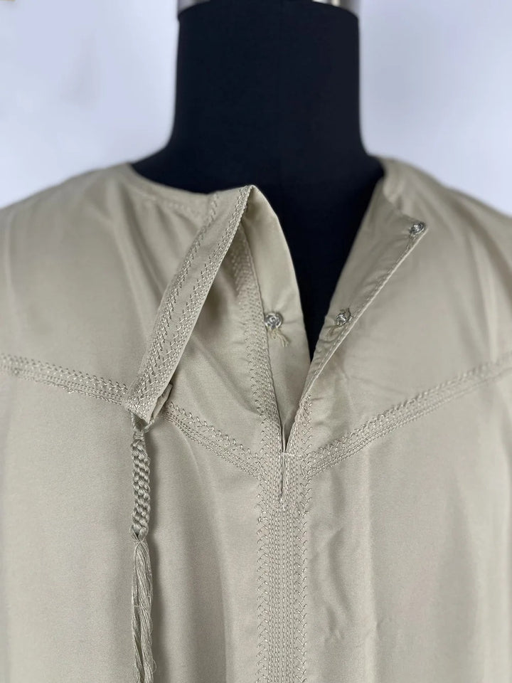 Middle East Arab Kaftan Men Muslim Clothing Solid Long-sleeved Round Neck Robes Causal Loose Men Jubba Thobe National Costumes