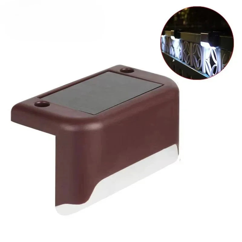 مصابيح LumiStep™ الشمسية للسلالم - مقاومة للماء