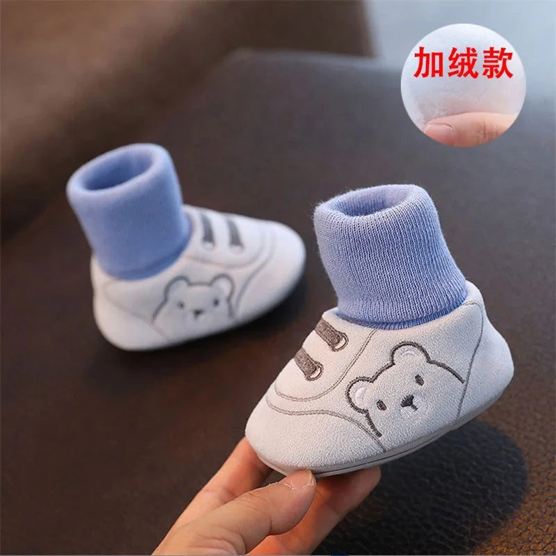 CuddleFeet™ Babyschuhe mit Cartoon-Motiven