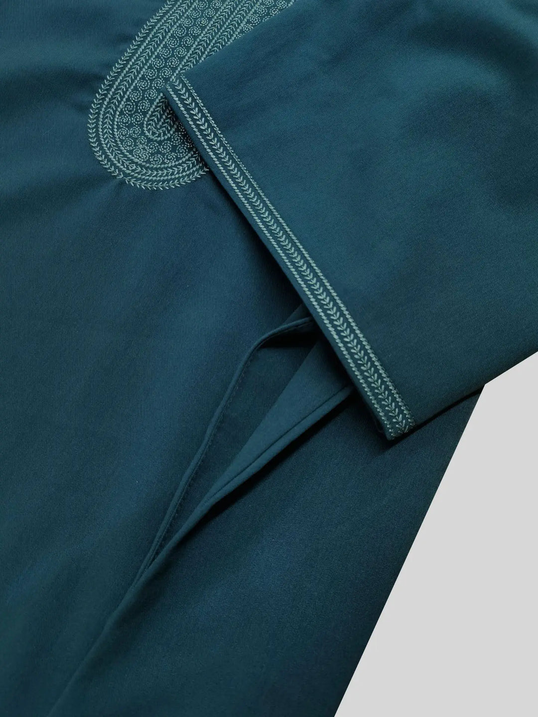 Middle East Kaftan Men's Muslim Fashion Abayas Short Sleeve Casual Robe Breathable Ethnic Style Embroidered Men Moroccan Thobe