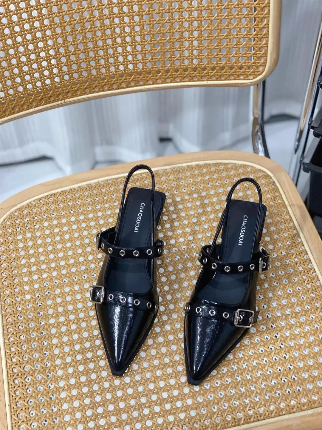 2025 Women’s Pointed Toe Sandals – Low Heels, Comfortable & Anti-Slip