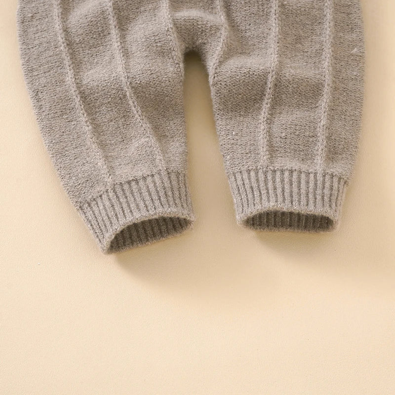 „SnugBabe™ Strampler-Set mit neutralen Trägern – Baby- und Kleinkind-Outfits“