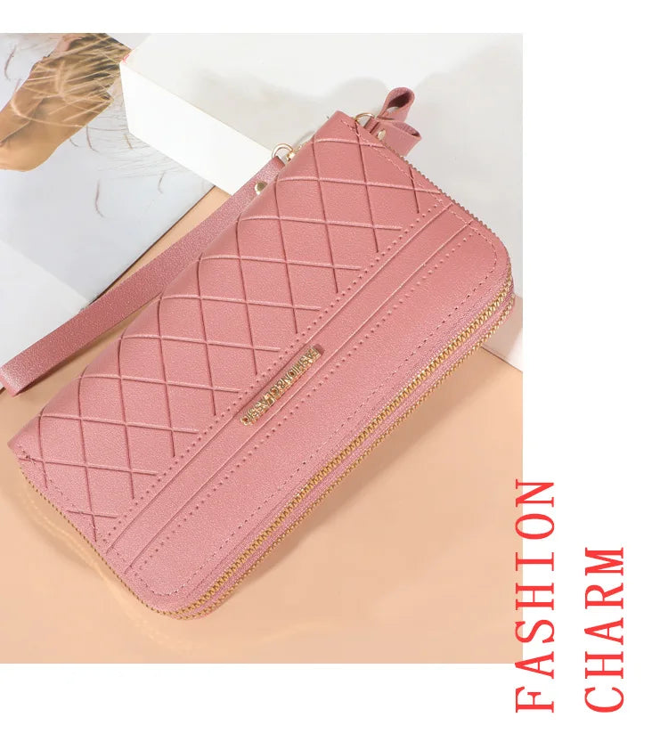 محفظة طويلة من الجلد الصناعي للنساء - حقيبة يد مزينة بشرابة